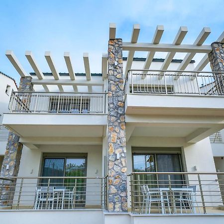 Athina Palace Luxurious Appartments Potos Esterno foto