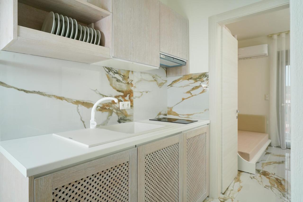 Athina Palace Luxurious Appartments Potos Esterno foto