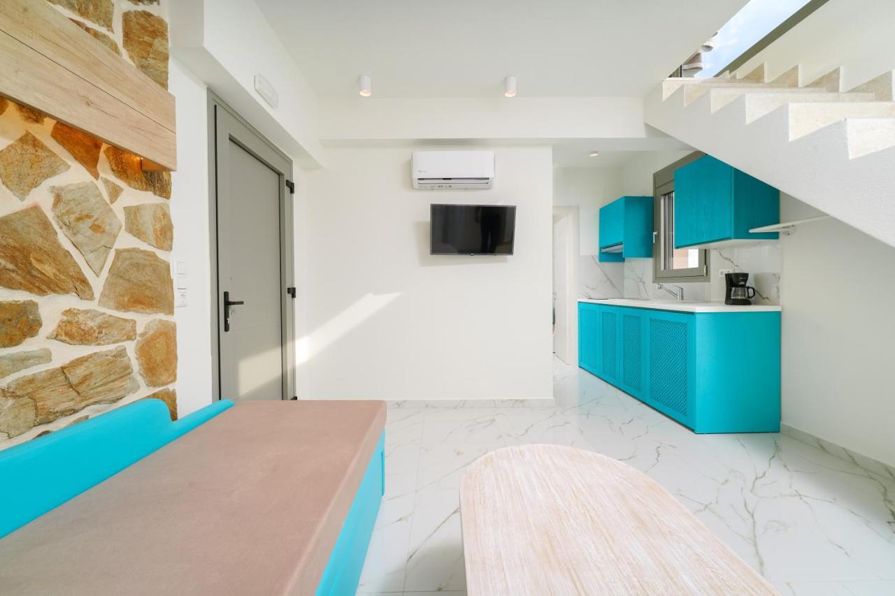Athina Palace Luxurious Appartments Potos Esterno foto
