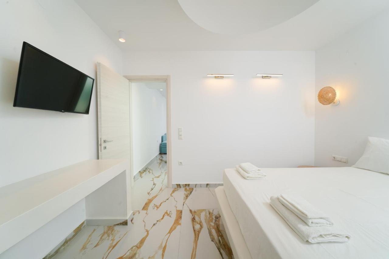 Athina Palace Luxurious Appartments Potos Esterno foto