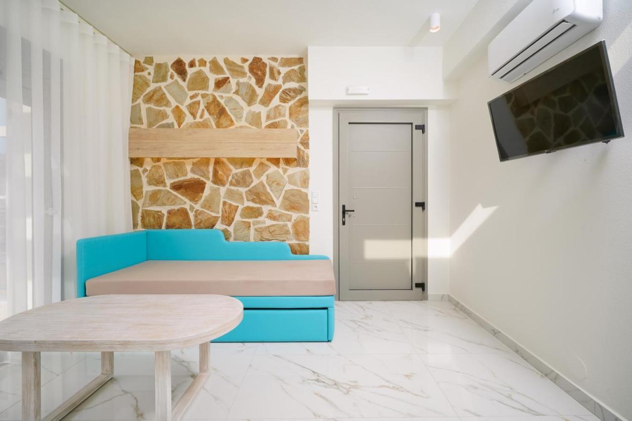 Athina Palace Luxurious Appartments Potos Esterno foto
