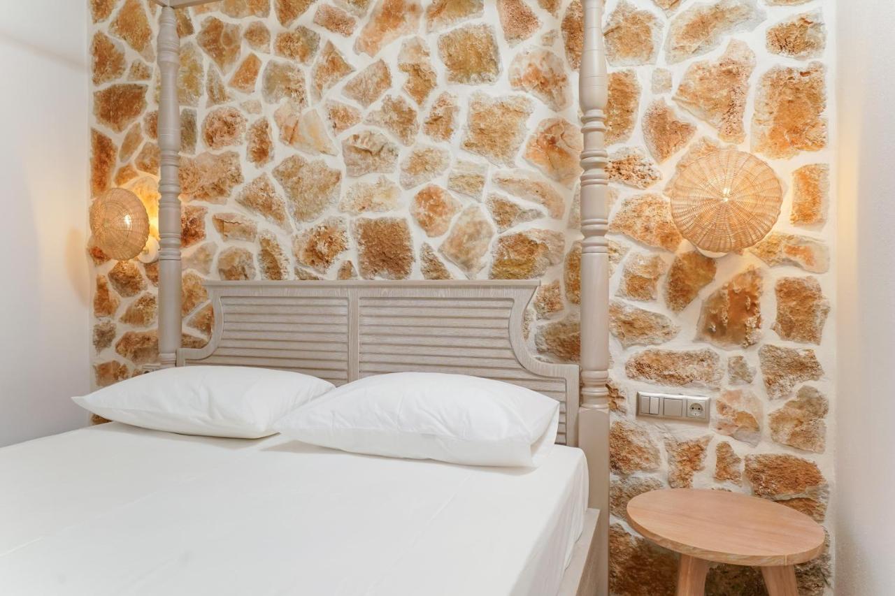Athina Palace Luxurious Appartments Potos Esterno foto